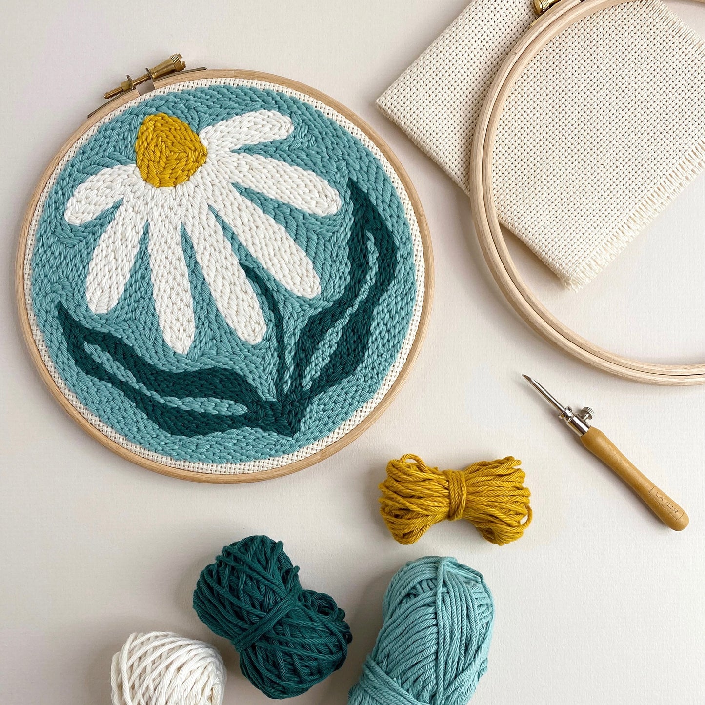 Daisy Beginner Punch Needle Kit